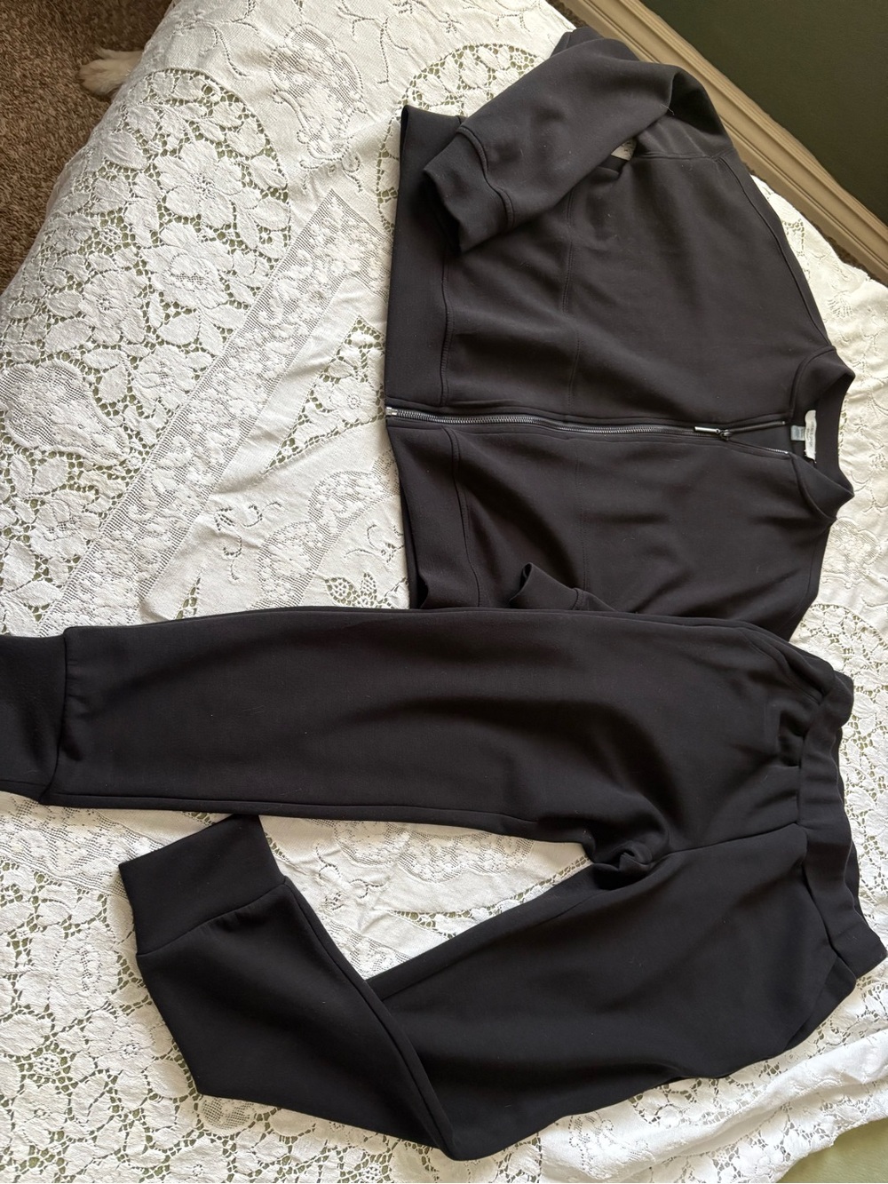 Cable & Gauge Black Zip Jacket and Joggers Set